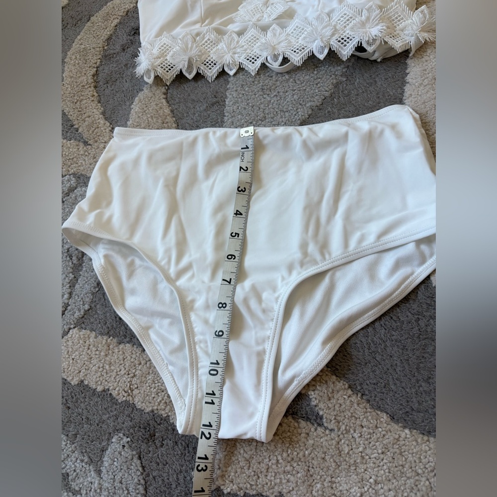Lace V neck Bikini and Skirt Set🏝️ - Picture 10 of 14